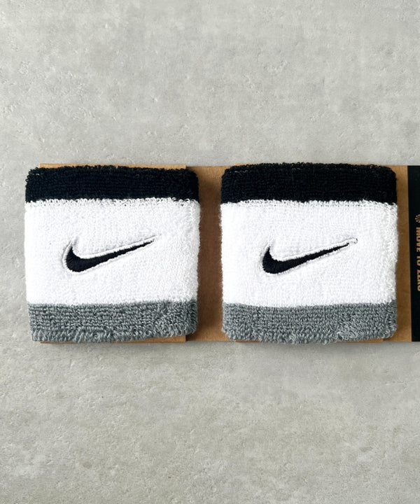 NIKE(ナイキ)/2個セット スウッシュ 刺繍 無地 リストバンド 2パック | IL4212001 | ホワイト系その他