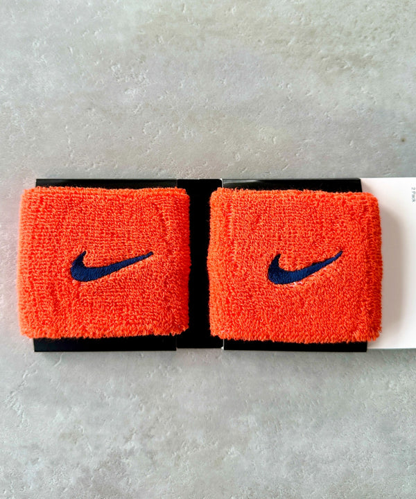 NIKE(ナイキ)/2個セット スウッシュ 刺繍 無地 リストバンド 2パック | IL4212001 | オレンジ