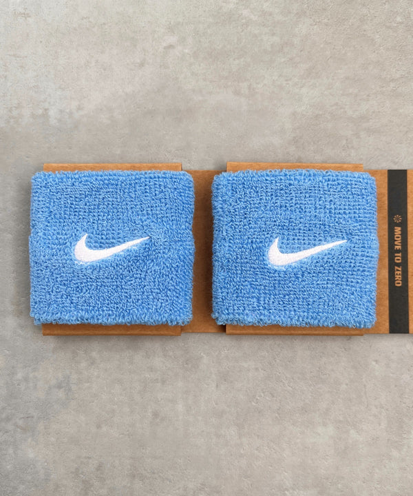 NIKE(ナイキ)/2個セット スウッシュ 刺繍 無地 リストバンド 2パック | IL4212001 | ライトブルー