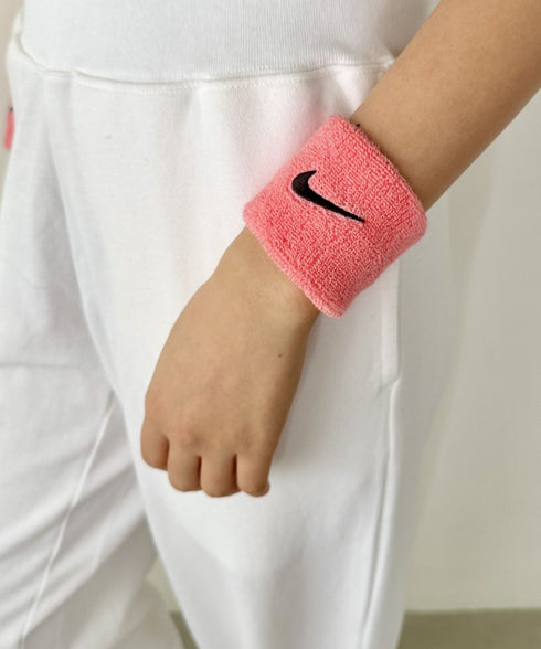 NIKE(ナイキ)/2個セット スウッシュ 刺繍 無地 リストバンド 2パック | IL4212001 | ピンク