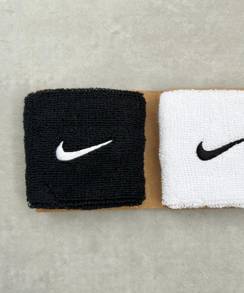 NIKE(ナイキ)/2個セット スウッシュ 刺繍 無地 リストバンド 2パック | IL4212001 | ホワイト×ブラック
