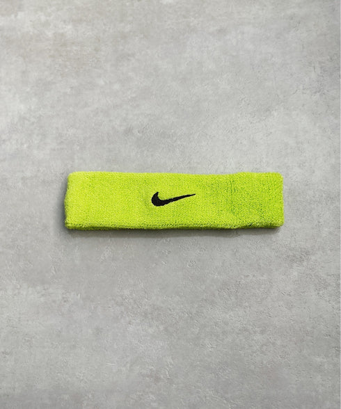 NIKE(ナイキ)/スウッシュ 刺繍 無地 ヘアバンド ヘッドバンド | IL4212003 | グリーン