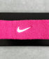 NIKE(ナイキ)/スウッシュ 刺繍 無地 ヘアバンド ヘッドバンド | IL4212003 | ピンク