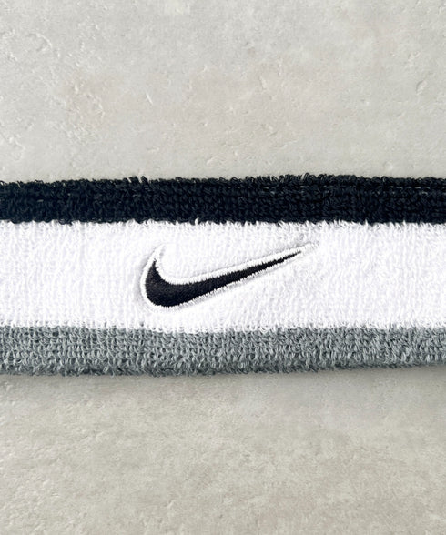 NIKE(ナイキ)/スウッシュ 刺繍 無地 ヘアバンド ヘッドバンド | IL4212003 | ホワイト系その他