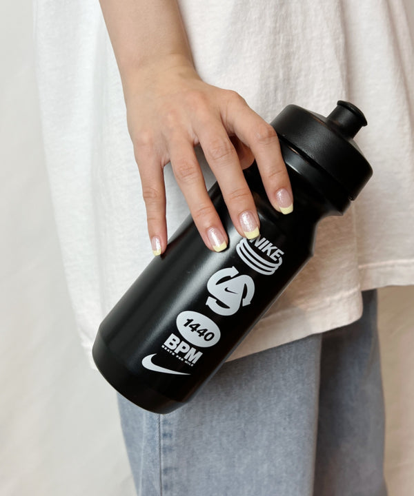 NIKE(ナイキ)/ビッグ マウス 650ml スクイズボトル 2.0 22Ozウォーターボトル 水筒/BIG-MOUTH BOTTLE | IL6222014 | ブラック系その他