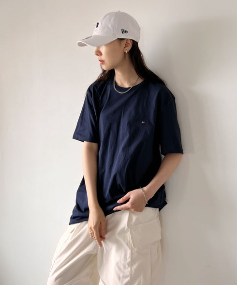 TOMMY HILFIGER(トミーヒルフィガー) / Core Flag Tee フラッグロゴ刺繍 半袖 Tシャツ | IL2222012 | ネイビー