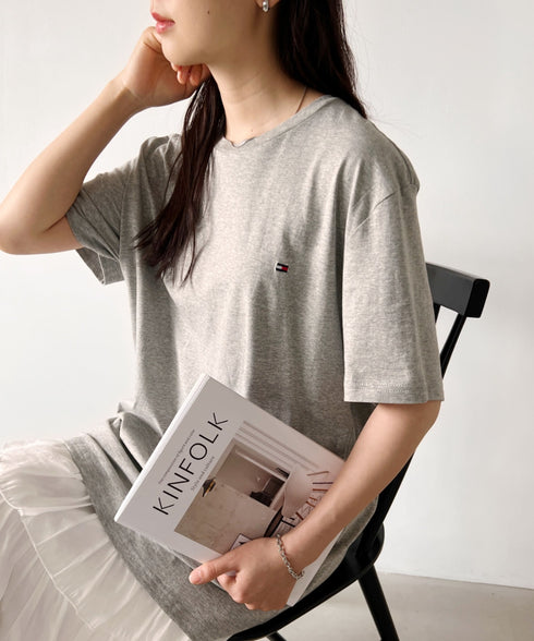 TOMMY HILFIGER(トミーヒルフィガー) / Core Flag Tee フラッグロゴ刺繍 半袖 Tシャツ | IL2222012 | グレー