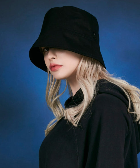 VARZAR(バザール)/Stud drop over fit bucket hat/スタッズ ドロップ オーバーフィット バケットハット | IL5221042 | ブラック