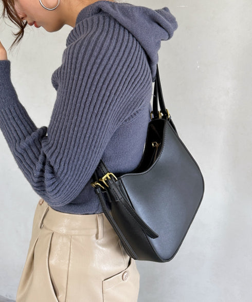 leather big belt shoulder bag／PU太ベルトショルダーバッグ | CL1221910 | ブラック