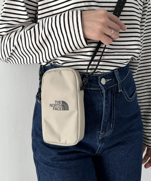 国内未発売 THE NORTH FACE(ザ・ノースフェイス)/ミニバッグ ミニショルダー スマホショルダー 財布 ポーチ サコッシュ/SIMPLE MINI BAG | IL1224032 | ライトベージュ