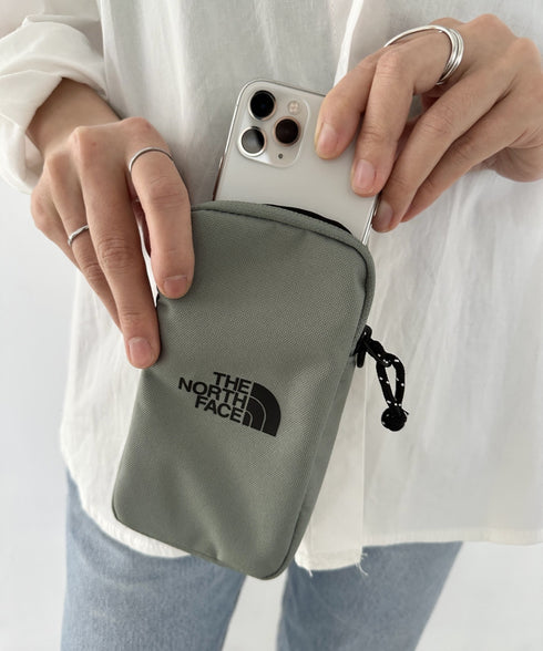 国内未発売 THE NORTH FACE(ザ・ノースフェイス)/ミニバッグ ミニショルダー スマホショルダー 財布 ポーチ サコッシュ/SIMPLE MINI BAG | IL1224032 | カーキ