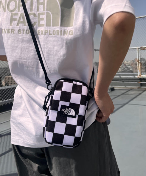 国内未発売 THE NORTH FACE(ザ・ノースフェイス)/ミニバッグ ミニショルダー スマホショルダー 財布 ポーチ サコッシュ/SIMPLE MINI BAG | IL1224032 | ブラック系その他