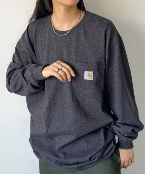 Carhartt(カーハート)/ルーズフィット ロンT ポケT USA規格 ヘビーウェイト ビッグサイズ オーバーサイズ 6.5Oz ユニセックス ポケット付き コットン 長袖 ロンT/K126 | IL2224044 | チャコールグレー