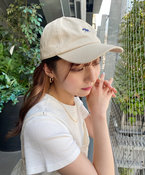 【POLO CHAMPS/ポロチャンプス】別注 ワンポイント 刺繍 　ユニセックス　ローキャップ | MD5231001 | グレイッシュベージュ