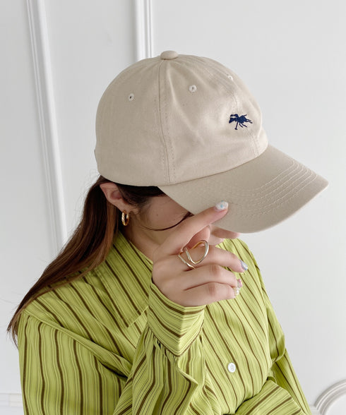 【POLO CHAMPS/ポロチャンプス】別注 ワンポイント 刺繍 　ユニセックス　ローキャップ | MD5231001 | グレイッシュベージュ