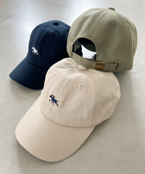 【POLO CHAMPS/ポロチャンプス】別注 ワンポイント 刺繍  ユニセックス ローキャップ | CL5231380 | グレイッシュベージュ