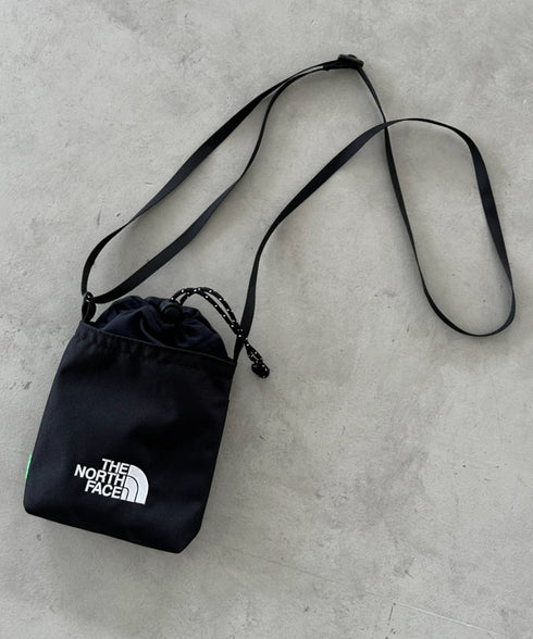 国内未発売 THE NORTH FACE(ザ・ノースフェイス)/ストリングギャザーミニショルダー スマホショルダー ポーチ/SIMPLE STRING BAG MINI | IL1231017 | ブラック