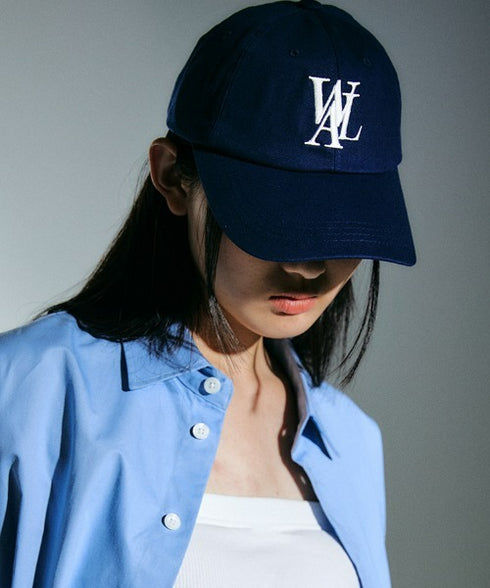 WOOALONG(ウアロン)/シグネチャー ロゴ ベースボール キャップ サイズ調整可能/Signature Logo ball cap | IL5231046 | ネイビー