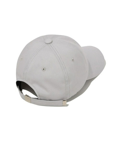 WOOALONG(ウアロン)/シグネチャー ロゴ ベースボール キャップ サイズ調整可能/Signature Logo ball cap | IL5231046 | ライトグレー