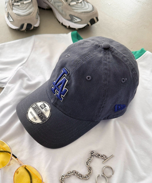 NEW ERA(ニューエラ)/9TWENTY MLB CORE CLASSIC 限定 メジャーリーグ べースボール ロゴキャップ MLB公式 チームロゴネームタグ アジャスター付 サイズ調整可能 | IM5232030 | グレー系その他
