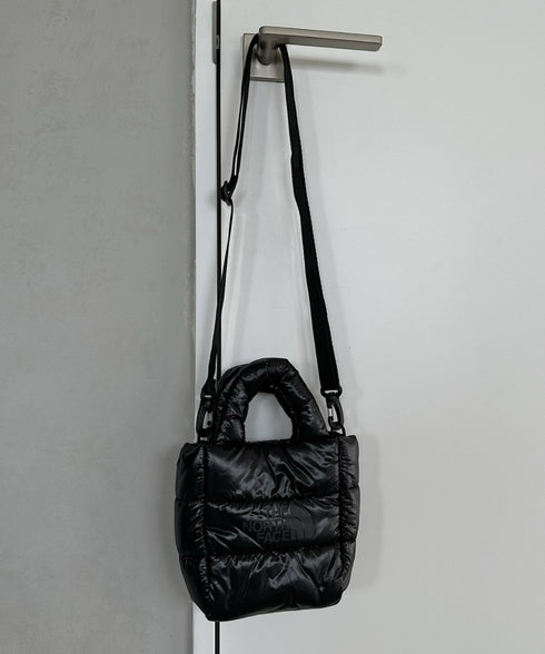 THE NORTH FACE(ザ・ノースフェイス)/2WAY メタリック ミニ ショルダーパデットバッグ/PLUMPY TOTE BAG | IM1233037 | ブラック