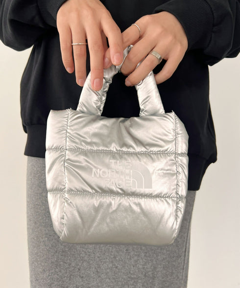 THE NORTH FACE(ザ・ノースフェイス)/2WAY メタリック ミニ ショルダーパデットバッグ/PLUMPY TOTE BAG | IM1233037 | シルバー