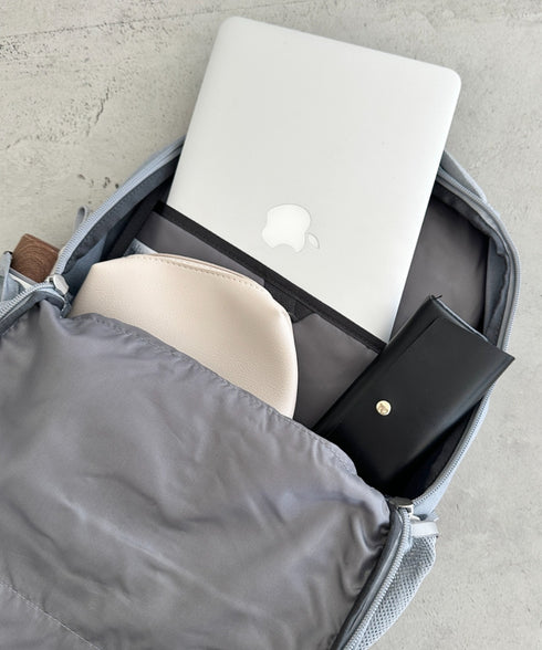 【USAモデル】THE NORTH FACE(ザ・ノースフェイス)/大容量 27L収納 A4・15インチ対応 リュック バックパック/Vault | IM1231057 | グレー