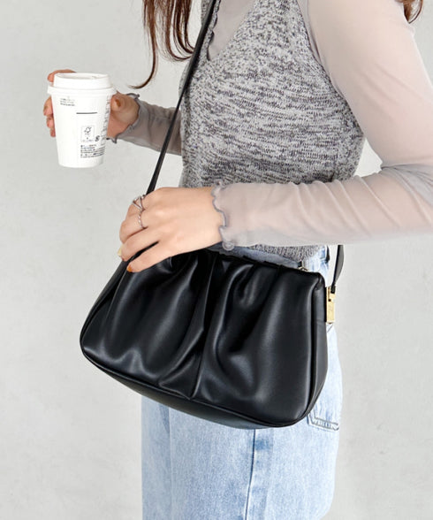 tack desigh leather shoulder bag／2WAYタックデザインPUショルダーバッグ | UN1233730 | ブラック