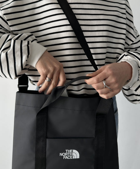 国内未発売 THE NORTH FACE(ザ・ノースフェイス)/A4対応 大容量 2WAY アーバン クロス ショルダーバッグ/URBAN CROSS BAG | IM1234018 | ブラック