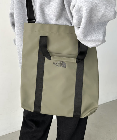国内未発売 THE NORTH FACE(ザ・ノースフェイス)/A4対応 大容量 2WAY アーバン クロス ショルダーバッグ/URBAN CROSS BAG | IM1234018 | オリーブ