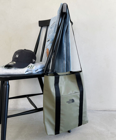 国内未発売 THE NORTH FACE(ザ・ノースフェイス)/A4対応 大容量 2WAY アーバン クロス ショルダーバッグ/URBAN CROSS BAG | IM1234018 | オリーブ