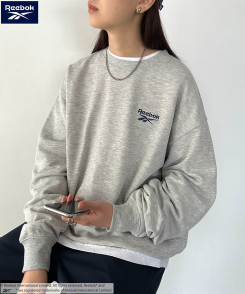 【WEB限定 別注】Reebok(リーボック)/ワンポイント 刺繍ロゴ クルーネック スウェット | IM2234029 | グレー