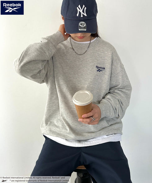 【WEB限定 別注】Reebok(リーボック)/ワンポイント 刺繍ロゴ クルーネック スウェット | IM2234029 | グレー