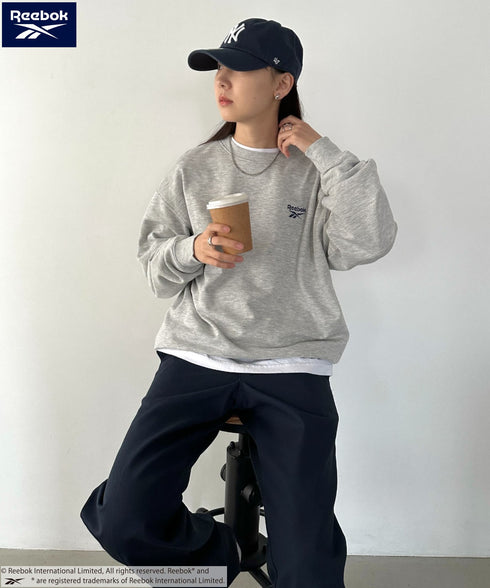 【WEB限定 別注】Reebok(リーボック)/ワンポイント 刺繍ロゴ クルーネック スウェット | IM2234029 | グレー