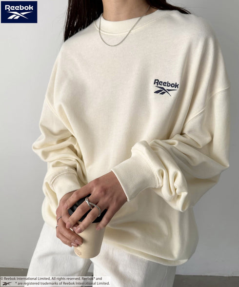 【WEB限定 別注】Reebok(リーボック)/ワンポイント 刺繍ロゴ クルーネック スウェット | IM2234029 | アイボリー