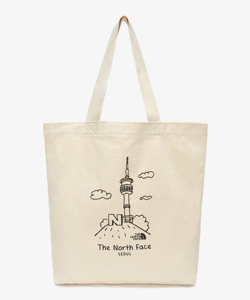 国内未発売 THE NORTH FACE(ザ・ノースフェイス)/A4対応 大容量 プリント コットン キャンバストートバッグ/TNF COTTON TOTE SEOUL | IM12410399 | クリーム
