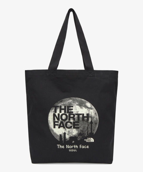 国内未発売 THE NORTH FACE(ザ・ノースフェイス)/A4対応 大容量 プリント コットン キャンバストートバッグ/TNF COTTON TOTE SEOUL | IM12410399 | ブラック
