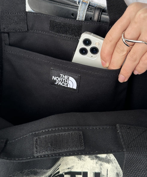 国内未発売 THE NORTH FACE(ザ・ノースフェイス)/A4対応 大容量 プリント コットン キャンバストートバッグ/TNF COTTON TOTE SEOUL | IM12410399 | ブラック