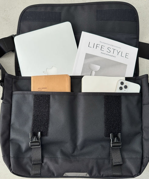 THE NORTH FACE(ザ・ノースフェイス)/カラビナミニポーチ付 A4 対応 収納ポケット多数 ショルダーバッグ/SUPER MESSENGER BAG L | IM12410428 | ブラック