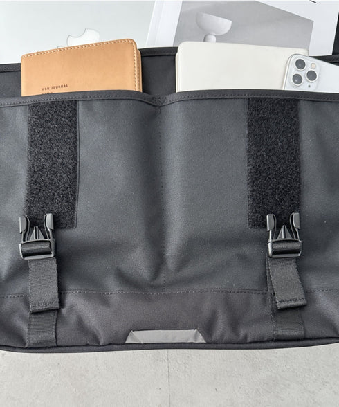 THE NORTH FACE(ザ・ノースフェイス)/カラビナミニポーチ付 A4 対応 収納ポケット多数 ショルダーバッグ/SUPER MESSENGER BAG L | IM12410428 | ブラック