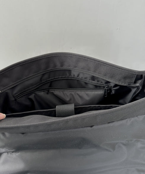 THE NORTH FACE(ザ・ノースフェイス)/カラビナミニポーチ付 A4 対応 収納ポケット多数 ショルダーバッグ/SUPER MESSENGER BAG L | IM12410428 | ブラック