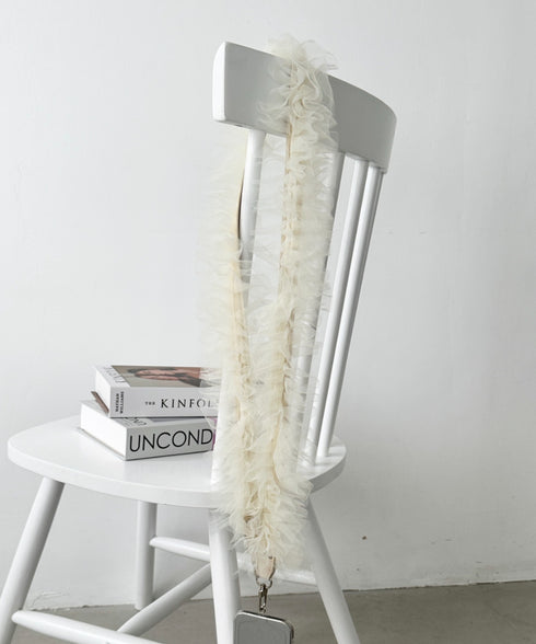 【７色展開】チュールフリルスマホショルダー | CL6241515 | アイボリー