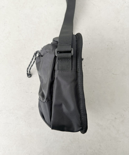 THE NORTH FACE(ザ・ノースフェイス)/巾着ポーチストリングショルダーバッグ スマホショルダー/BREEZE CROSS BAG | IM1243026 | ブラック