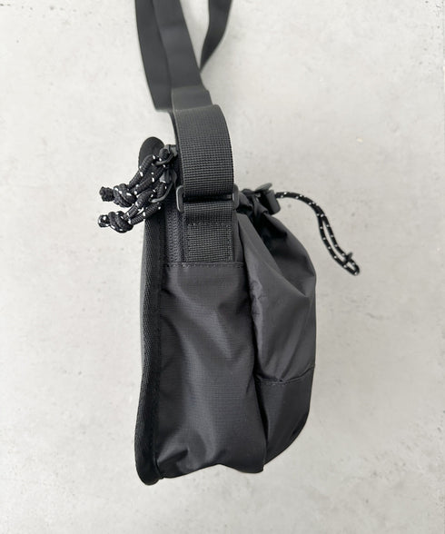 THE NORTH FACE(ザ・ノースフェイス)/巾着ポーチストリングショルダーバッグ スマホショルダー/BREEZE CROSS BAG | IM1243026 | ブラック