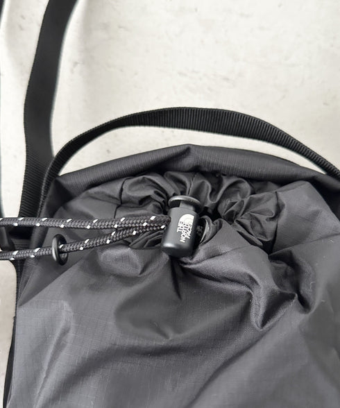 THE NORTH FACE(ザ・ノースフェイス)/巾着ポーチストリングショルダーバッグ スマホショルダー/BREEZE CROSS BAG | IM1243026 | ブラック