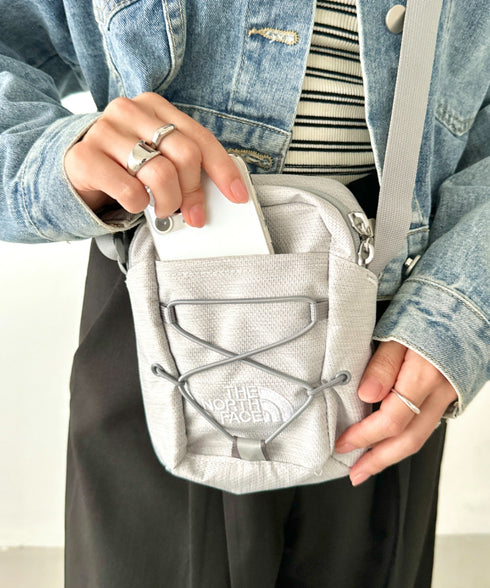 国内未発売 THE NORTH FACE(ザ・ノースフェイス)/長さ調節可能 ワンポイント ロゴ刺繍 ショルダーバッグ クロスバッグ ミニバッグ/JESTER CROSSBODY | IM1243029 | ホワイト