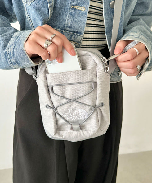 国内未発売 THE NORTH FACE(ザ・ノースフェイス)/長さ調節可能 ワンポイント ロゴ刺繍 ショルダーバッグ クロスバッグ ミニバッグ/JESTER CROSSBODY | IM1243029 | ホワイト