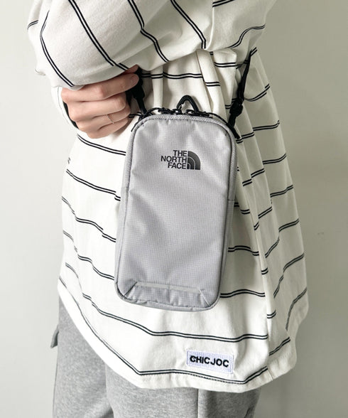 THE NORTH FACE(ザ・ノースフェイス)/4WAY カラビナ付 ミニマルチポーチ ショルダー スマホショルダー 財布 ポーチ サコッシュ トレッキングポーチ/MULTI TREKKING POUCH | IM1243030 | グレー