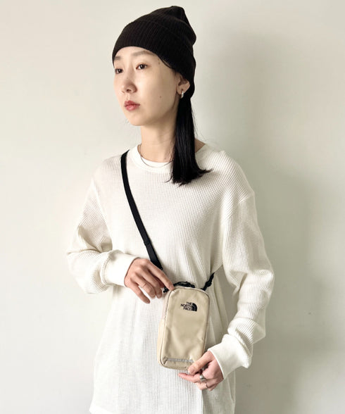 国内未発売 THE NORTH FACE(ザ・ノースフェイス)/4WAY カラビナ付 ミニマルチポーチ ショルダー スマホショルダー 財布 ポーチ サコッシュ トレッキングポーチ/MULTI TREKKING POUCH | IM1243030 | サンドベージュ