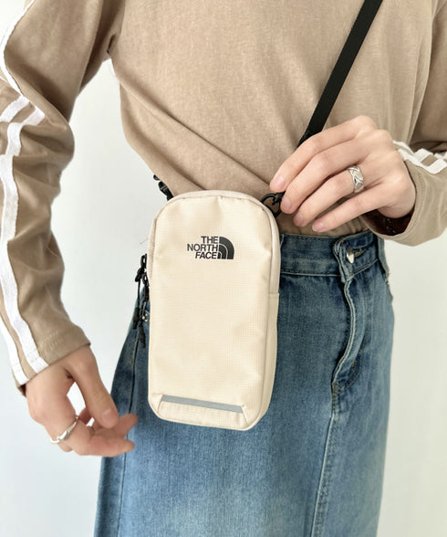 国内未発売 THE NORTH FACE(ザ・ノースフェイス)/4WAY カラビナ付 ミニマルチポーチ ショルダー スマホショルダー 財布 ポーチ サコッシュ トレッキングポーチ/MULTI TREKKING POUCH | IM1243030 | サンドベージュ